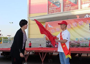 文化街社区举办“关心帮助残疾人，实现美好中国梦”助残日文艺演出